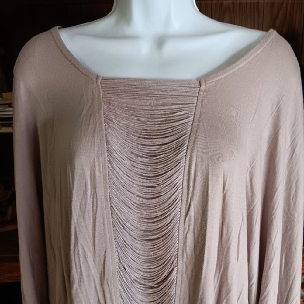 Carmen Marc Valvo Plus Size Fringe Top Blouse 2X Stretch Party‎ Holiday Beige - Picture 3 of 5